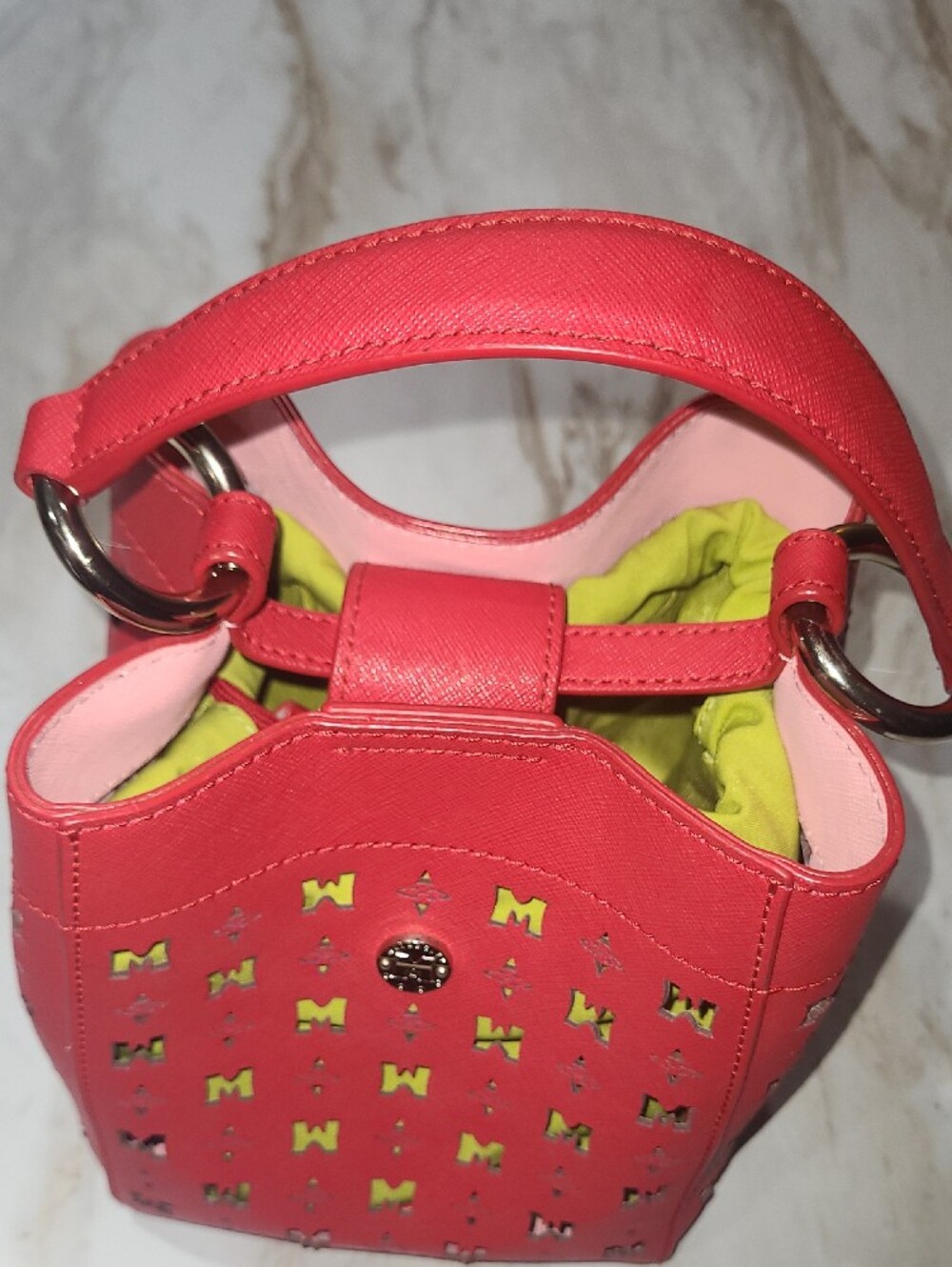 Metrocity Bucket Bag - Picture 13 of 13